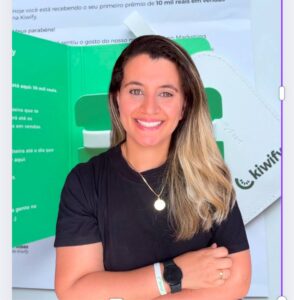 Me chamo Claudia Felipe , tenho 35 anos sou Infoprodutora digital no nicho Cristão